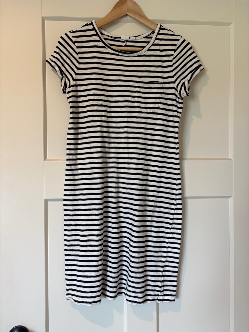 GAP Black and White Striped Midi T-Shirt Dress